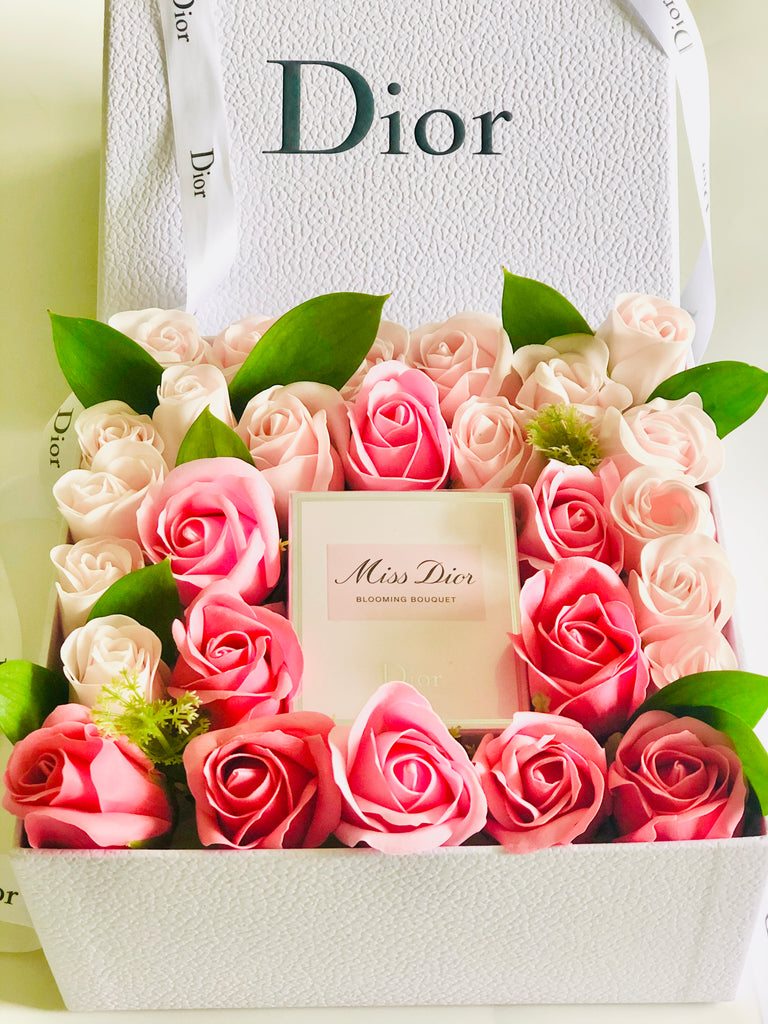 Dior Mother's Day Gift Wrapping Supplies