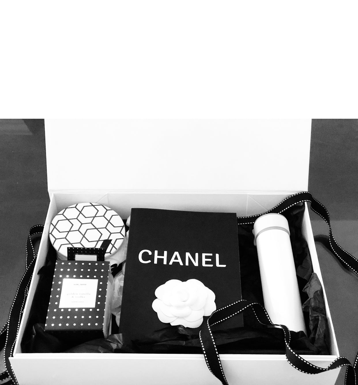 chanel gift boxes